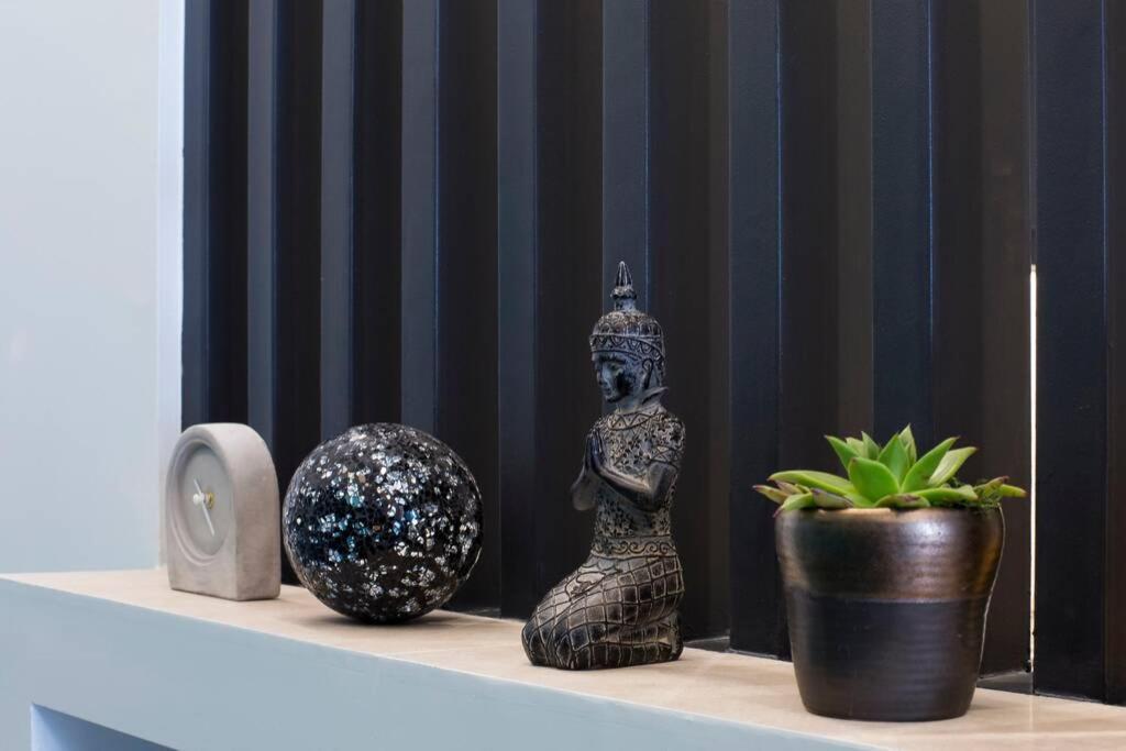 City Center Modern Renovated Apartment 아테네 외부 사진