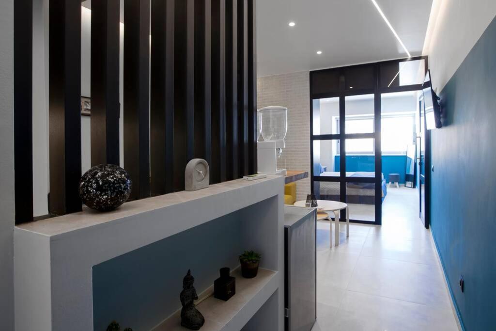 City Center Modern Renovated Apartment 아테네 외부 사진