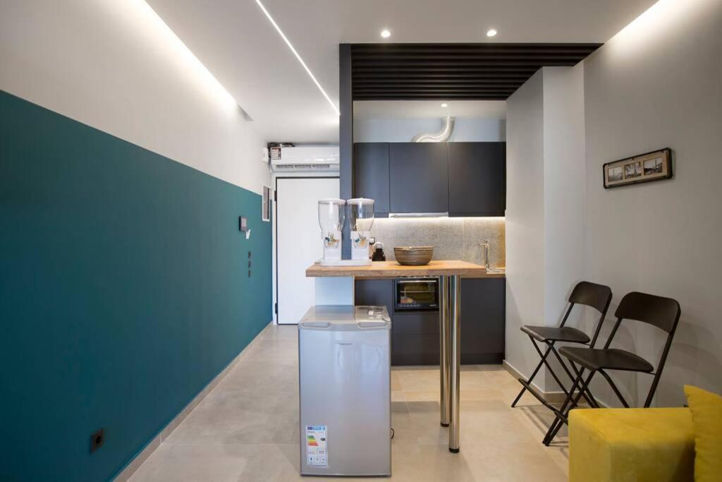 City Center Modern Renovated Apartment 아테네 외부 사진